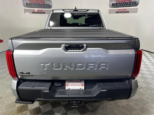2024 Toyota Tundra Hybrid Platinum