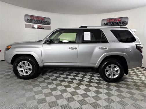 2024 Toyota 4Runner SR5