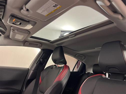 2025 Toyota Prius Plug-In Hybrid XSE Premium