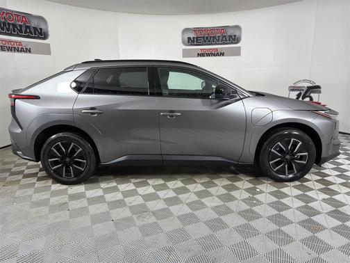 2026 Toyota bZ XLE Plus