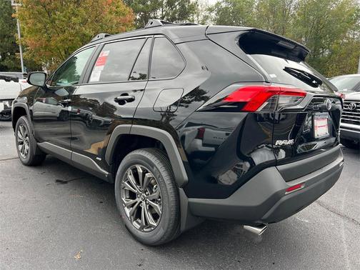 2025 Toyota RAV4 Hybrid XLE Premium