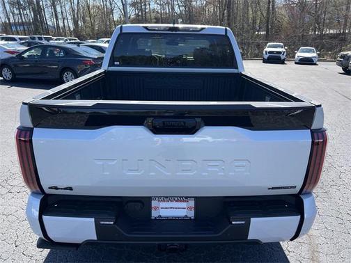 2025 Toyota Tundra Hybrid Platinum