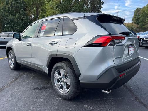 2025 Toyota RAV4 Hybrid XLE