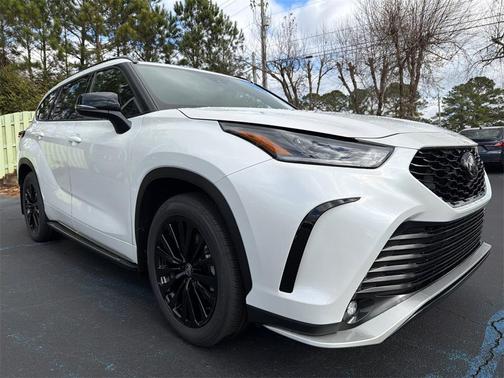 2026 Toyota Highlander XSE