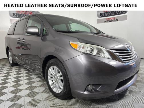 2016 Toyota Sienna XLE
