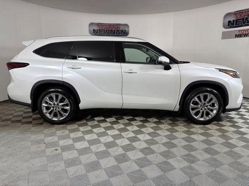 Wind Chill Pearl 2024 Toyota Highlander Limited