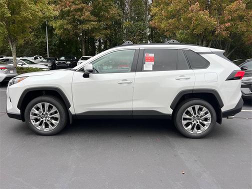 2025 Toyota RAV4 XLE Premium