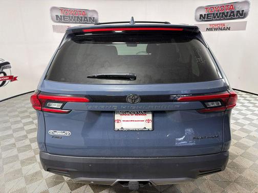 2024 Toyota Grand Highlander Platinum
