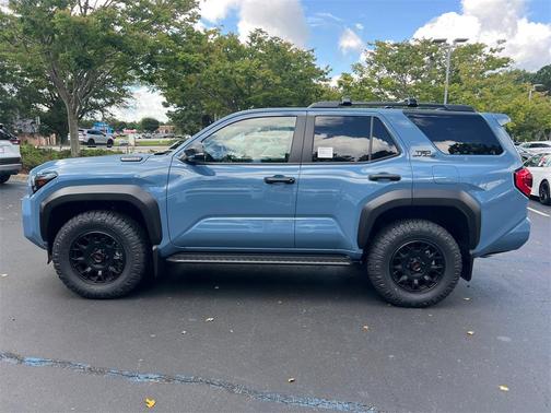 2025 Toyota 4Runner TRD Off Road