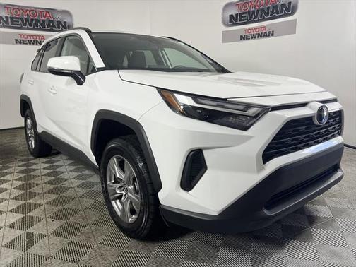 2022 Toyota RAV4 XLE