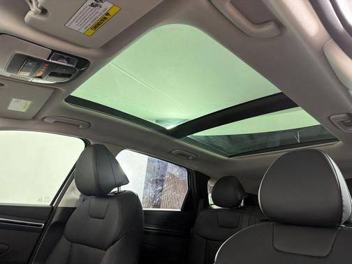White Pearl 2024 Hyundai TUCSON Hybrid SEL Convenience
