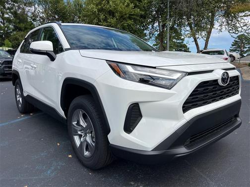 2025 Toyota RAV4 Hybrid XLE