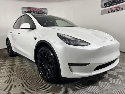 2021 Tesla Model Y Standard Range Rear-Wheel Drive