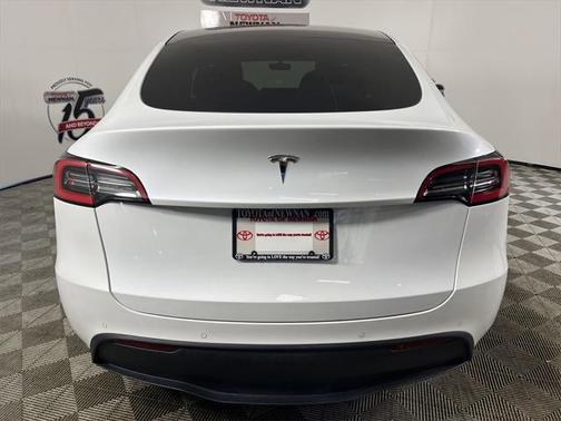 2021 Tesla Model Y Standard Range Rear-Wheel Drive
