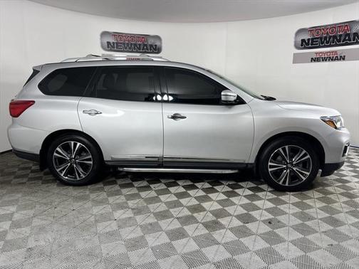 2019 Nissan Pathfinder Platinum