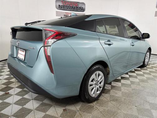 2016 Toyota Prius Two