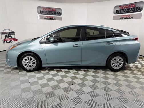 2016 Toyota Prius Two