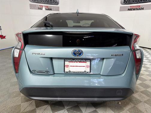 2016 Toyota Prius Two