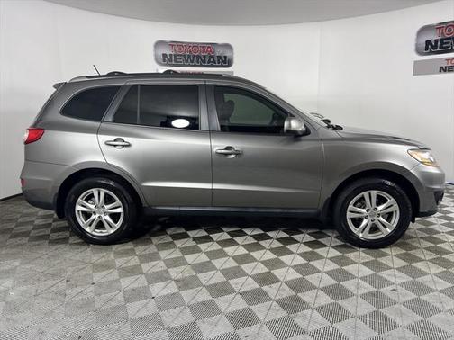 2011 Hyundai SANTA FE SE