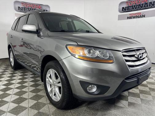 2011 Hyundai SANTA FE SE