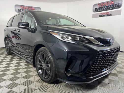2024 Toyota Sienna XSE 7 Passenger