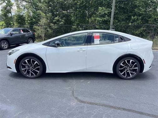 2025 Toyota Prius Plug-In Hybrid XSE
