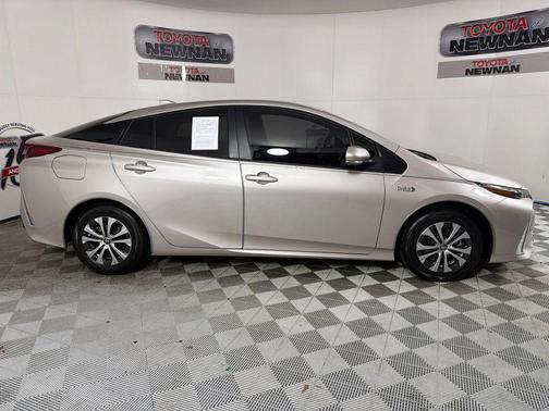 2022 Toyota Prius Prime XLE