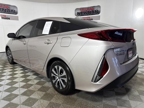 2022 Toyota Prius Prime XLE