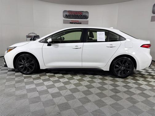 2025 Toyota Corolla Hybrid SE