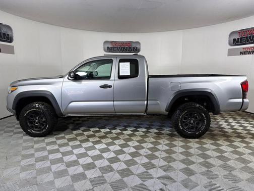 2019 Toyota Tacoma SR