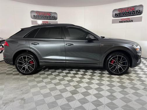 2022 Audi Q8 55 Prestige