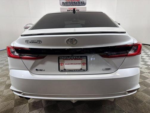 Wind Chill Pearl 2025 Toyota Camry XSE