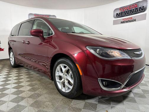 2018 Chrysler Pacifica Touring Plus