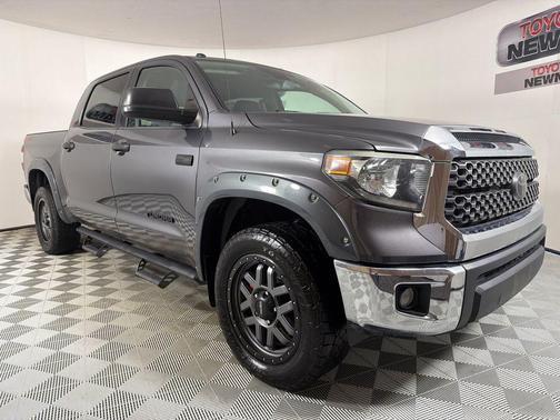 2018 Toyota Tundra SR5