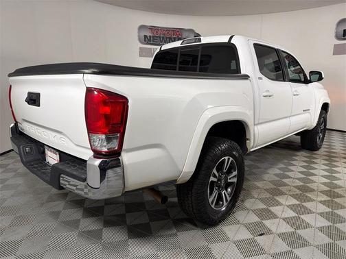 2016 Toyota Tacoma SR5