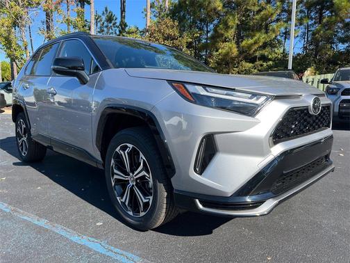2025 Toyota RAV4 Hybrid SE