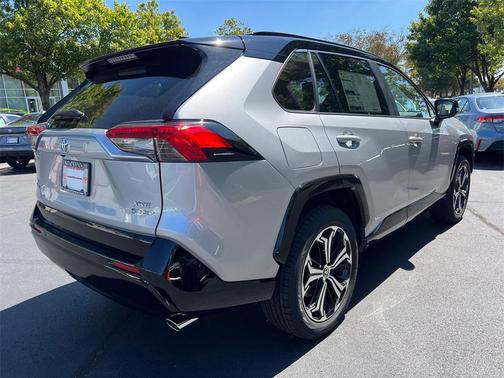 2025 Toyota RAV4 Hybrid SE