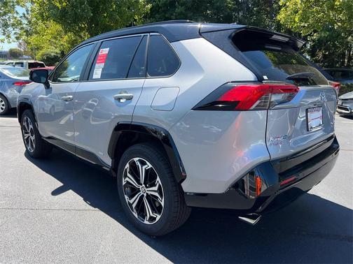 2025 Toyota RAV4 Hybrid SE