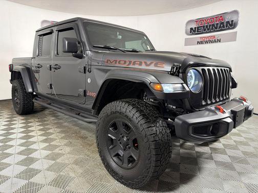 Granite Crystal Metallic Clearcoat 2023 Jeep Gladiator Mojave 4x4