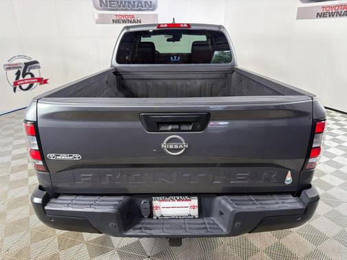 Gun Metallic 2022 Nissan Frontier S