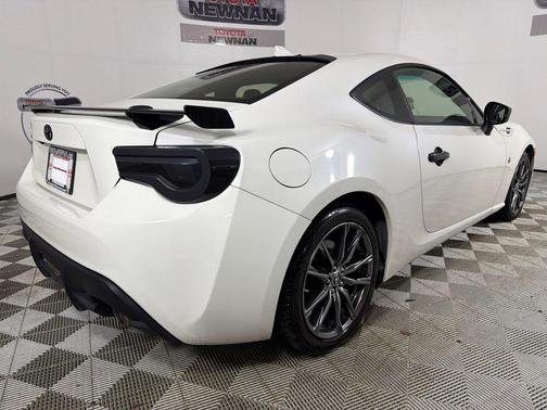 Halo 2017 Toyota 86 SE