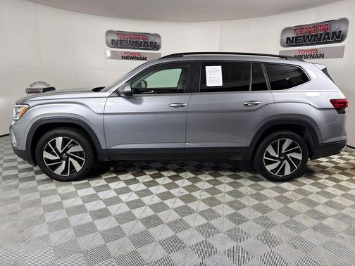 2024 Volkswagen Atlas 2.0T SE w/Technology 4MOTION