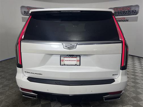 2022 Cadillac Escalade Premium Luxury