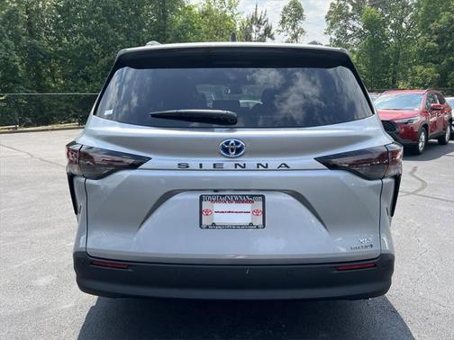 2024 Toyota Sienna XLE 7 Passenger