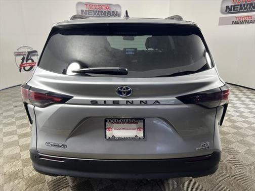 2024 Toyota Sienna XLE 7 Passenger