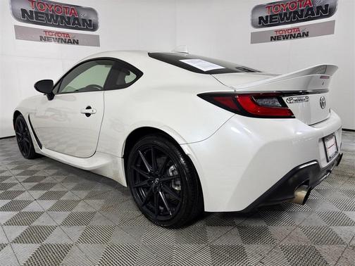 2022 Toyota GR86 Premium