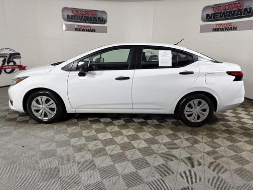 Fresh Powder 2024 Nissan Versa 1.6 S