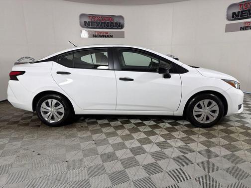 Fresh Powder 2024 Nissan Versa 1.6 S