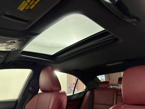 Champagne 2016 Lexus IS 200t Base