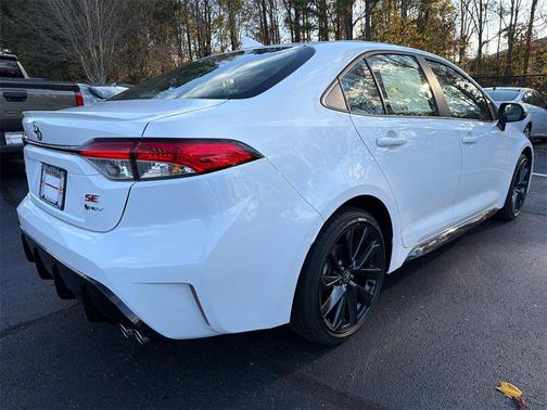 2026 Toyota Corolla Hybrid SE
